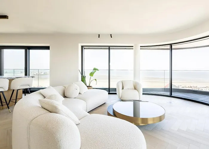 Unique Penthouse With Sublime Sea Views *